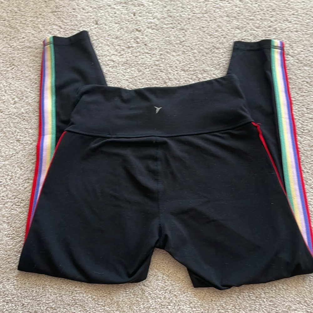 Old Navy Active Leggings. Women Size Medium. - Picture 2 of 5